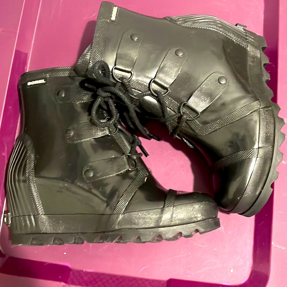 Sorel Rain wedge booties